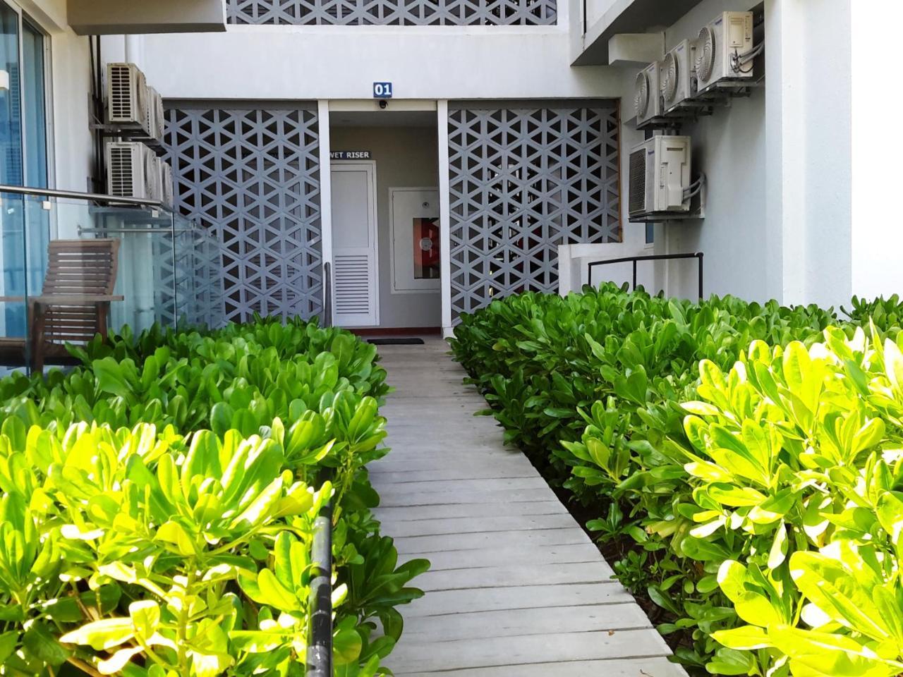 Llh 1G2 Nilaveli Ocean Front Condos Exteriér fotografie